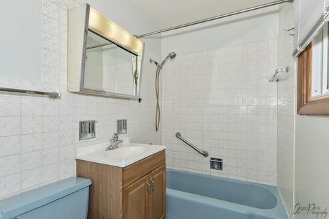 280 Westmere Rd, Des Plaines, IL 60016 photo 16