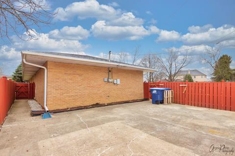280 Westmere Rd, Des Plaines, IL 60016 photo 2