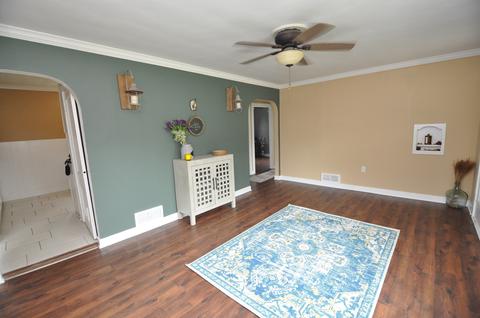 413 Lincoln Ave, Ingleside, IL 60041 photo 4