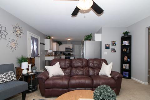 1106 Perry Ln, Normal, IL 61761 photo 3