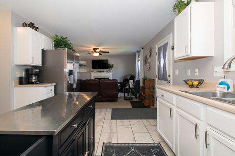 1106 Perry Ln, Normal, IL 61761 photo 5