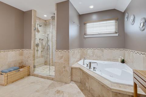170 Fieldcrest Dr, Bartlett, IL 60103 photo 15