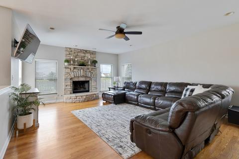 170 Fieldcrest Dr, Bartlett, IL 60103 photo 6