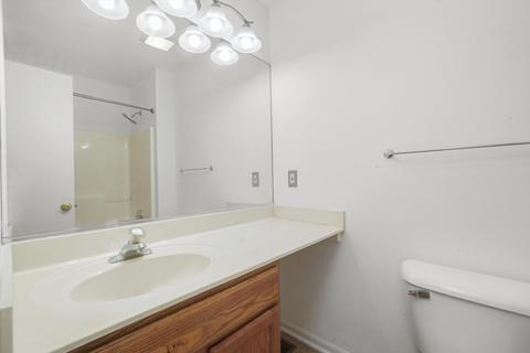 909 Dewey St, Harvard, IL 60033 photo 12