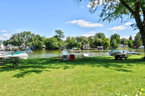 3020 Crescent Ave, Mchenry, IL 60050 photo 2