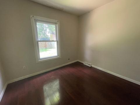 688 Ford Ave, Elgin, IL 60120 photo 9