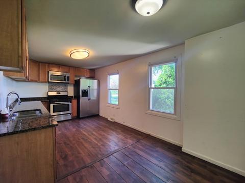 688 Ford Ave, Elgin, IL 60120 photo 4