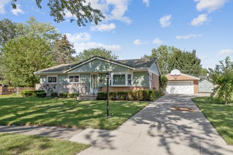 220 Mccain Ct, Des Plaines, IL 60016 photo 3