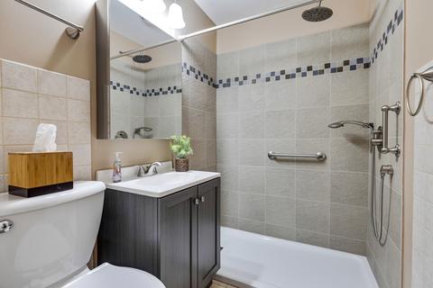 220 Mccain Ct, Des Plaines, IL 60016 photo 14