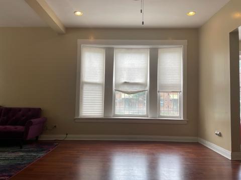 2902 E 77th St, Chicago, IL 60649 photo 4