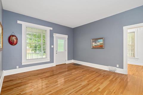 535 E 10th St, Lockport, IL 60441 photo 12
