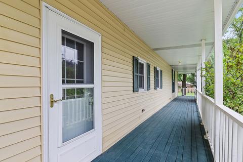 535 E 10th St, Lockport, IL 60441 photo 8