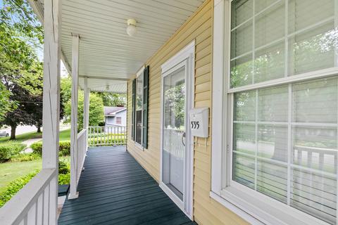 535 E 10th St, Lockport, IL 60441 photo 7