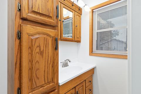535 E 10th St, Lockport, IL 60441 photo 16