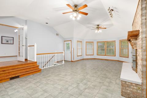 535 E 10th St, Lockport, IL 60441 photo 25