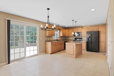 3909 Rave Rd, Bloomington, IL 61705 photo 7