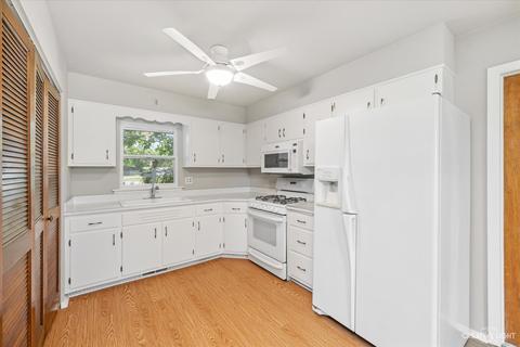1965 Opal Dr, Aurora, IL 60506 photo 5
