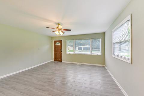 15316 Parkside Dr, Markham, IL 60428 photo 6