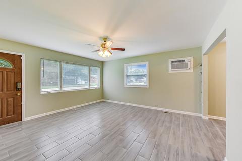 15316 Parkside Dr, Markham, IL 60428 photo 5