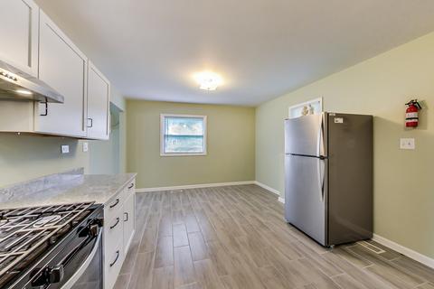 15316 Parkside Dr, Markham, IL 60428 photo 8