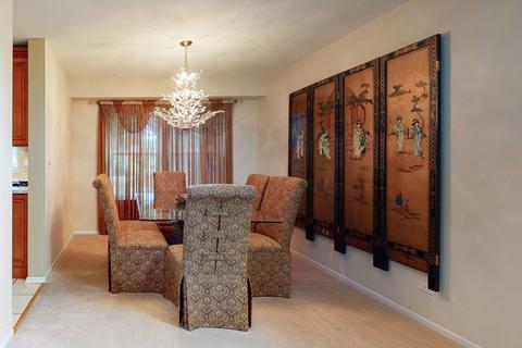 335 Wildberry Ln, Bartlett, IL 60103 photo 4
