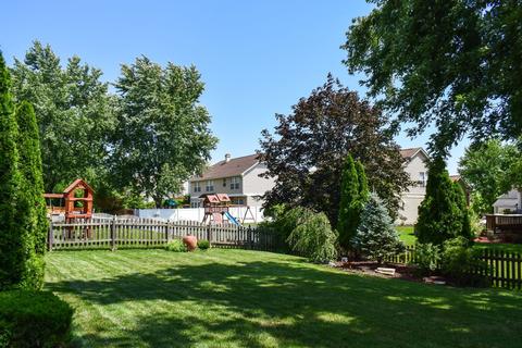 335 Wildberry Ln, Bartlett, IL 60103 photo 22