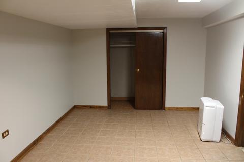 8958 Lyons St, Des Plaines, IL 60016 photo 21