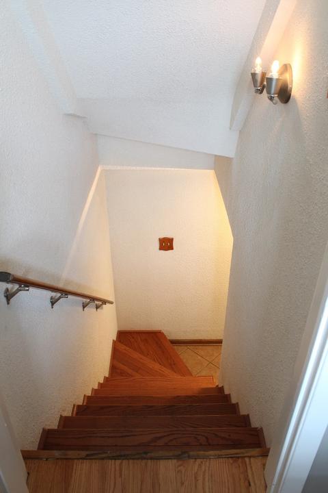 8958 Lyons St, Des Plaines, IL 60016 photo 17