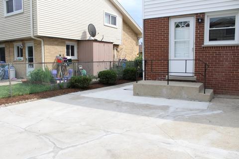 8958 Lyons St, Des Plaines, IL 60016 photo 28