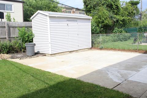 8958 Lyons St, Des Plaines, IL 60016 photo 27