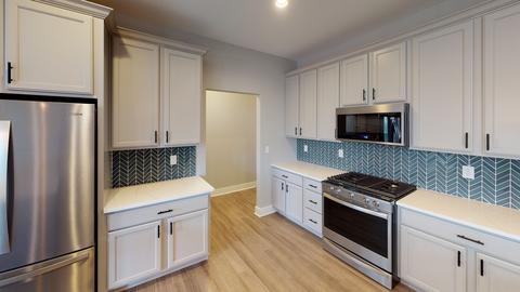 16332 S Forest Edge Dr, Plainfield, IL 60586 photo 3