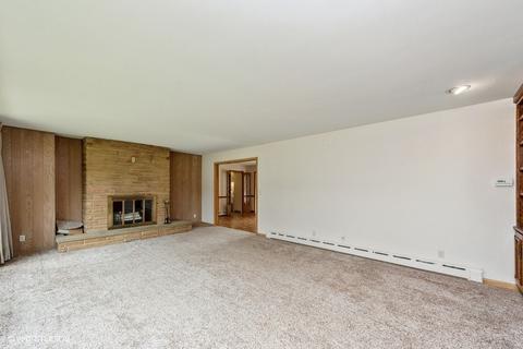 306 N River Rd, Mchenry, IL 60051 photo 10