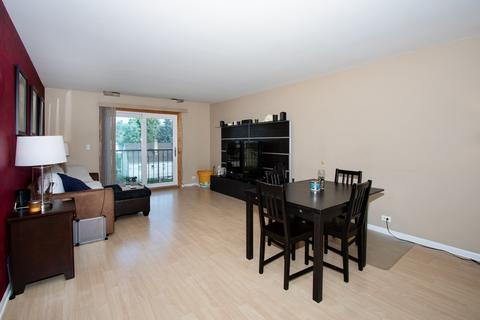1302 E Washington St #E2, Des Plaines, IL 60016 photo 11