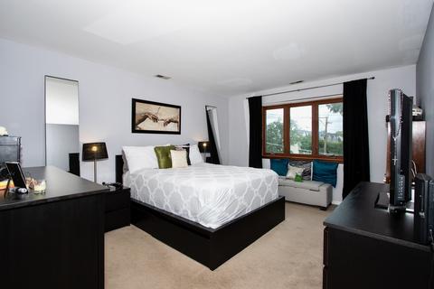 1302 E Washington St #E2, Des Plaines, IL 60016 photo 6
