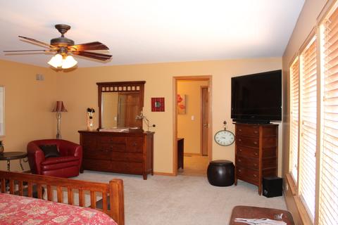 1935 Hemlock Dr, Mchenry, IL 60050 photo 24
