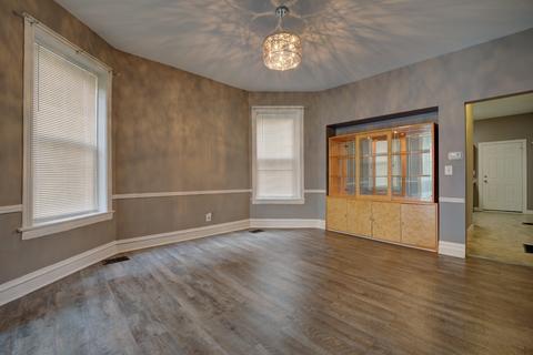 361 E 70 Pl, Chicago, IL 60637 photo 4