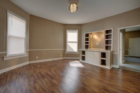 361 E 70 Pl, Chicago, IL 60637 photo 9