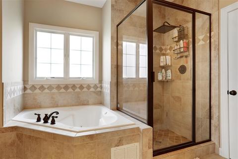 1262 Silver Oak Cir, Normal, IL 61761 photo 7