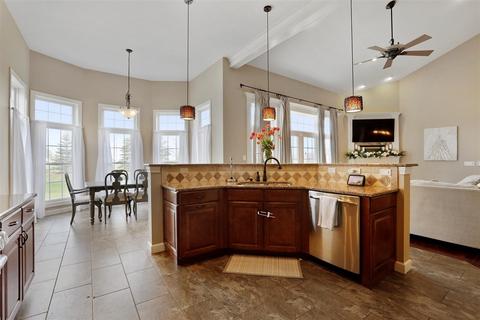 1262 Silver Oak Cir, Normal, IL 61761 photo 15