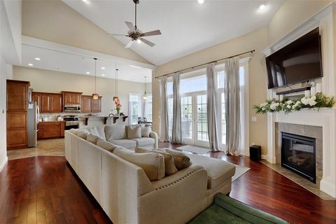 1262 Silver Oak Cir, Normal, IL 61761 photo 13
