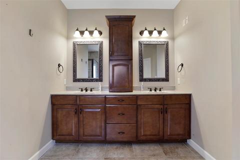 1262 Silver Oak Cir, Normal, IL 61761 photo 6