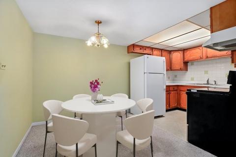 200 Deborah Ln #3B, Wheeling, IL 60090 photo 6