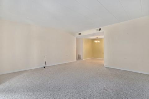 200 Deborah Ln #3B, Wheeling, IL 60090 photo 13