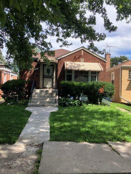14203 S Eggleston Ave, Riverdale, IL 60827