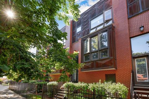 934 E 48th St, Chicago, IL 60615 photo 1