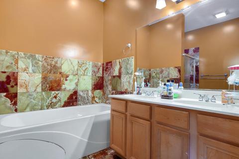 934 E 48th St, Chicago, IL 60615 photo 16