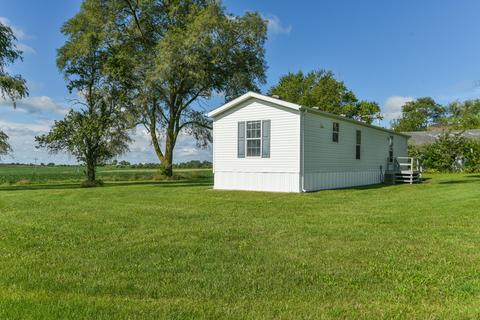 3224 E Kentucky Rd, Beecher, IL 60401 photo 4
