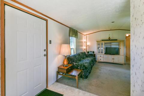 3224 E Kentucky Rd, Beecher, IL 60401 photo 11