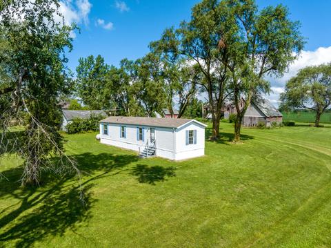 3224 E Kentucky Rd, Beecher, IL 60401 photo 3