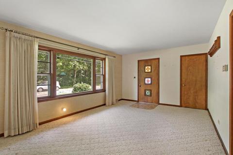 265 Edgewood Dr, Algonquin, IL 60102 photo 6